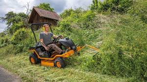 AS 940 Sherpa 4WD ride-on mower with insect scare device
